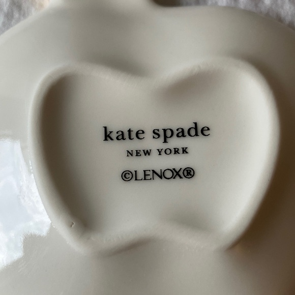 Kate Spade: “A Charmed Life” Apple Ring Dish- Gold Tone Leaf- Ceramic - Picture 5 of 12